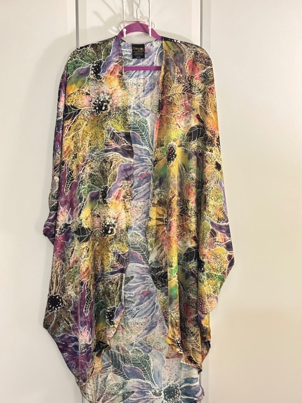 By Vinnik Coloratura Cape